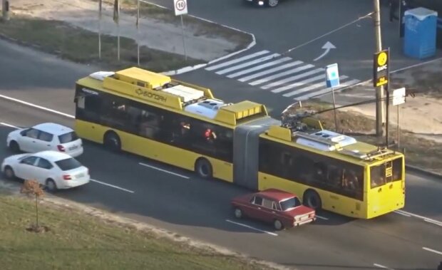 Готовьтесь с самого утра: в Киеве троллейбусы изменят маршруты, что нужно знать пассажирам