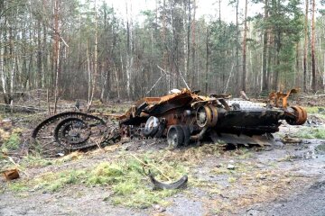 Розбита техніка окупанта. Фото: Генштаб ЗСУ