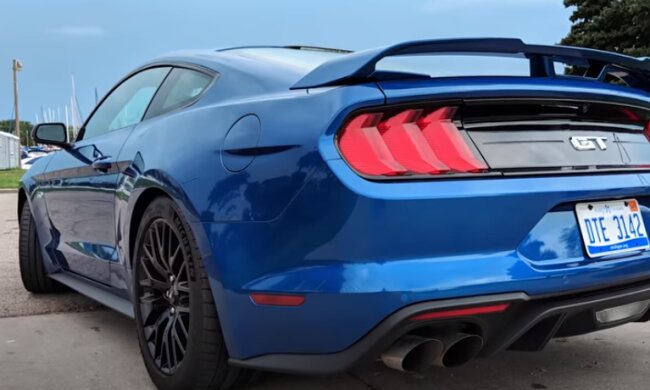 Форд Мустанг: Скриншот YouTube