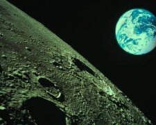 Вид Земли с Луны. Фото: скриншот YouTube