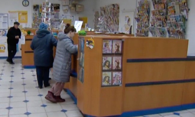 "Укрпочта" призывает оставаться дома. Фото: скрин youtube