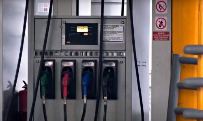 АЗС. Фото: скріншот YouTube-відео.