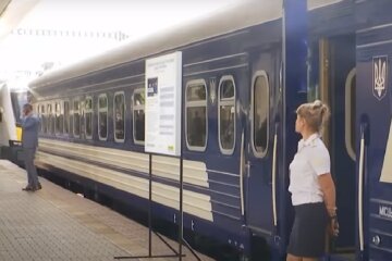 Укрзализныця. Фото: скриншот YouTube-видео