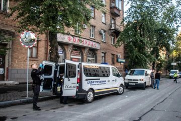 «Кругом так заманчиво блестят окна»: волонтер сделал смелое предположение о ночном обстреле 112 канала