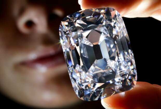 В Киеве вырастили самый крупный алмаз. Фото: скрин youtube