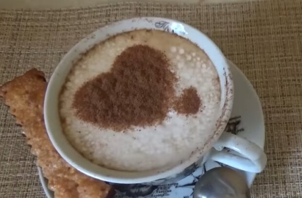Ранкова кава. Фото: скріншот Youtube