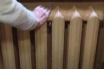 Батарея. Фото: скріншот YouTube-відео