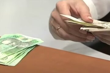 Деньги. Фото: скриншот YouTube-видео