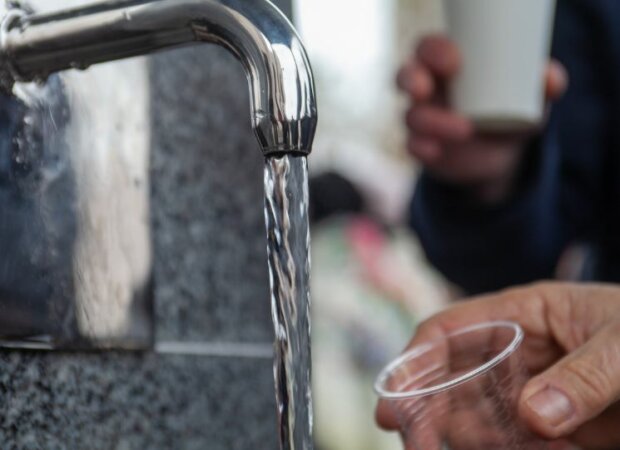 Придется потратиться: стало известно, где нельзя пить воду в Киеве - показатели зашкаливают