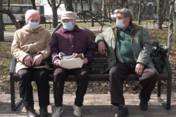 Пенсионеры. Фото: скриншот YouTube-видео