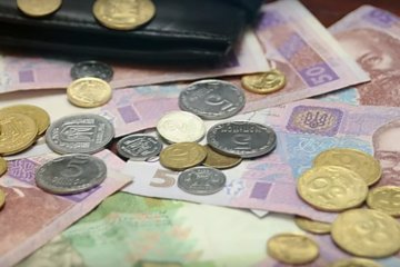 Деньги, скриншот YouTube