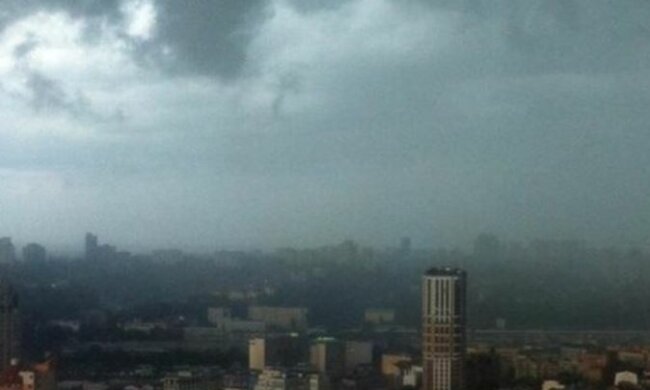 Готовтесь к стихии: погода разочарует киевлян 25 августа