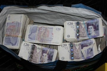 Британские фунты