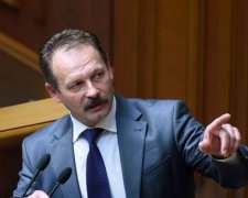 Депутат от БПП Барна устроил драку: Напал на представитела Зе-команды