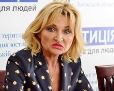 Накануне отставки мужа: Ирина Луценко купила платье как у Тины Кароль. Стоит баснословных денег