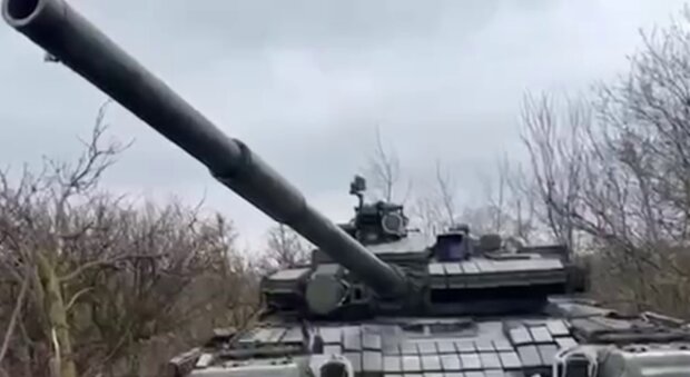 Ворожий танк. Фото: YouTube, скрін
