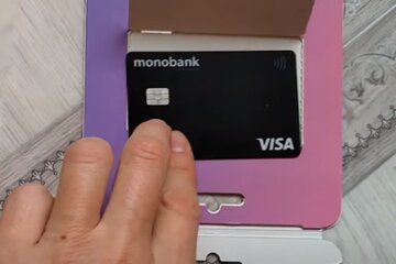 Monobank. Фото: скріншот YouTube-відео