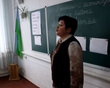 Вчитель. Фото: скріншот YouTube-відео