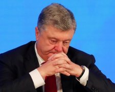 Михаил Подоляк указал Порошенко на его новый статус: сегодня ты уже холоп