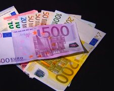 Євро валюта. Фото: YouTube