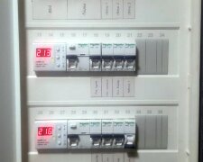 Українців попередили, що треба робити, коли до розеток дадуть 230 вольт. Фото: YouTube