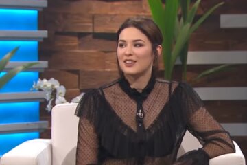 Певица Maruv порадовала фанатов зажигательным танцем. Фото: скриншот YouTube