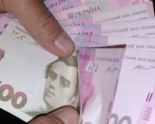 Как получить госпомощь 8 тысяч грн. Фото: Ukrainianwall