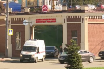 Киев. "Швидка". Фото: скриншот Youtube