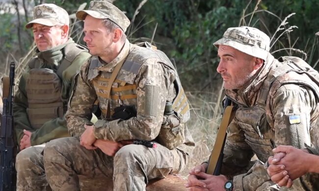 Военнослужащие. Фото: скриншот YouTube-видео