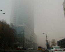Киев окутал белый смог, воздух грязнее некуда: известны причины