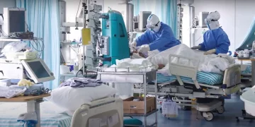 В Украине установлен антирекорд по количеству смертей от коронавируса Фото: скриншот YouTube