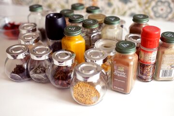 Специи, приправы, пряности. Фото: YouTube