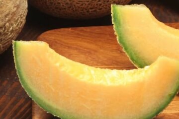 Диня. Фото: скріншот Youtube