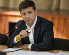 Зеленский уволил советника Порошенко.  И вновь назначил его