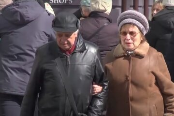 Люди. Фото: YouTube, скрін