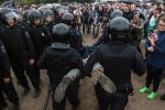 В Москве начались массовые задержания, народ вышел против Путина