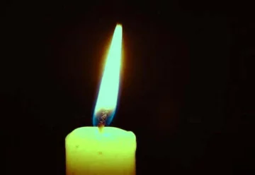 Свеча. Фото: скриншот YouTube