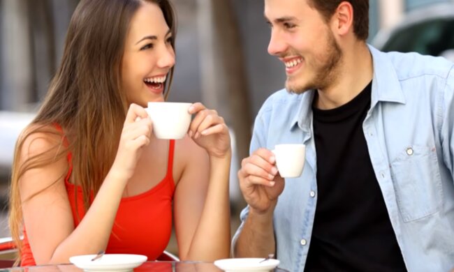 Розмова. Фото: скріншот YouTube