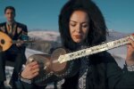 "Щедрик" исполнили на азербайджанских народных инструментах. Фото: YouTube, скрин