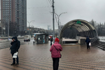 Проїзд в автобусах та трамваях подорожчає. Фото: Стіна