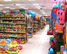 Множество популярных игрушек опасны для детского здоровья. Фото из открытых источников