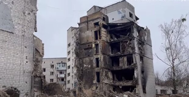 Дом после российских обстрелов. Фото: скриншот YouTube-видео