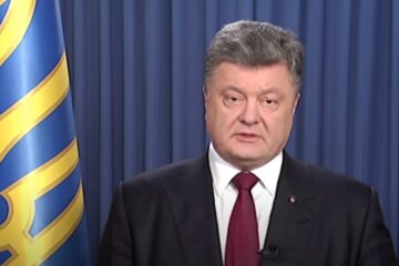 Теперь никуда не денется: на Порошенко могут надеть наручники