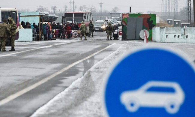 КПВВ на Донбассе, фото - УНИАН