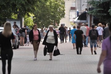 Українців попередили, що на них чекає ще 10 років після війни. Фото: скріншот YouTube