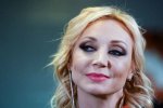 Выглядит старше Пугачевой: Кристина Орбакайте показала мужа с дочкой