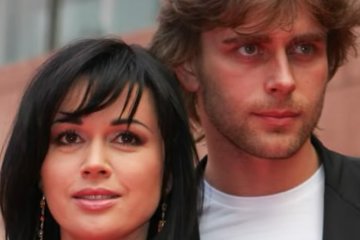 Слезы на глаза наворачиваются: Заворотнюк показала трогательный снимок с семьей – цветущая и счастливая