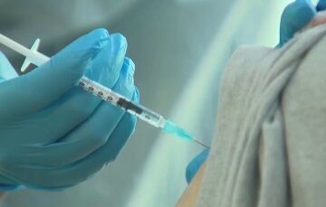 Вакцинация. Фото: скриншот Youtube-видео