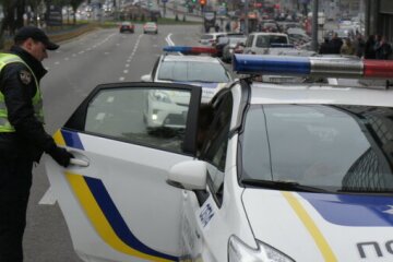 Полиция. Фото: скриншот YouTube