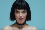 Даша Астафьева. Кадр из клипа "Fetish"